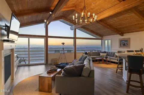 3445 Ocean Dr, Oxnard, CA 93035