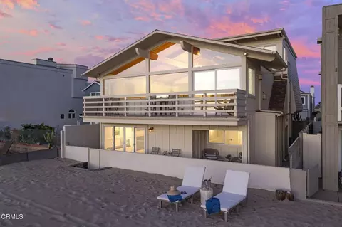 Exterior - 3445 Ocean Dr, Oxnard, CA 93035 photo 1 of 3