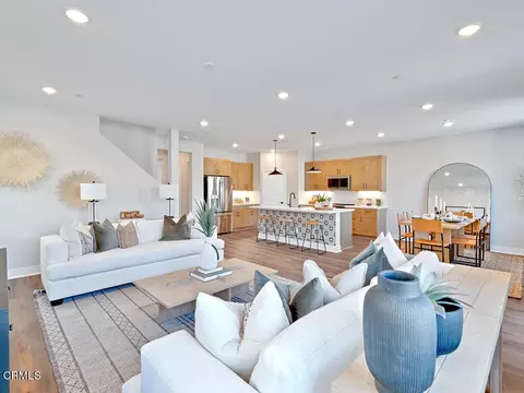 107 Yellow Birch Ln, Piru, CA 93040