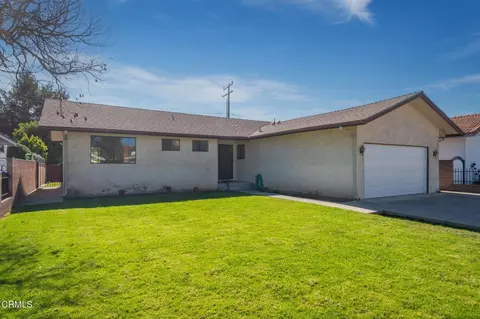 304 Moultrie Pl, Santa Paula, CA 93060