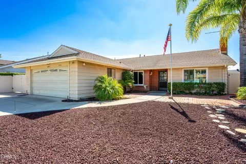 2474 Kimberly Ave, Camarillo, CA 93010