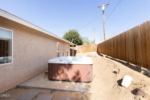 Exterior - 61681 Palm Vista Dr, Joshua Tree, CA 92252 photo 4 of 5