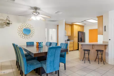 Dining - 61681 Palm Vista Dr, Joshua Tree, CA 92252 photo 1 of 2