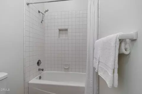 Bath - 1257 Devon Ln, Ventura, CA 93001 photo 5 of 5