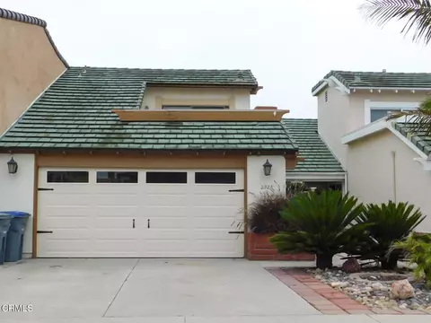 2325 Kingsbridge Ln, Oxnard, CA 93035