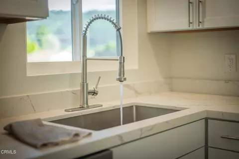 Kitchen - 75 Maxine Ave, Oak View, CA 93022 photo 5 of 5