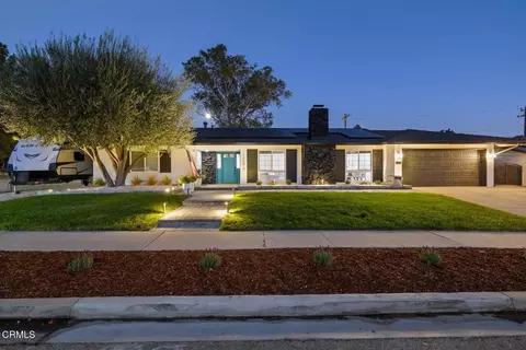 1594 Kirk Ave, Thousand Oaks, CA 91360