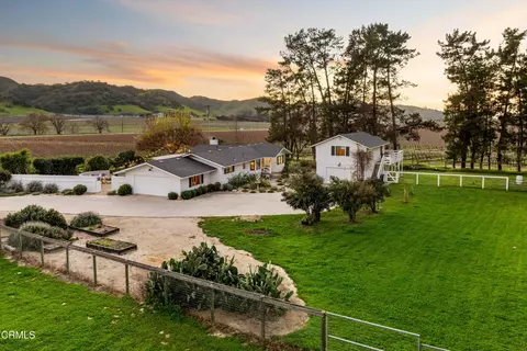 95 St Joseph St, Los Alamos, CA 93440