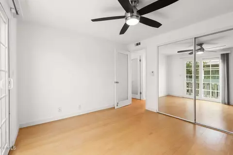 Bedroom - 124 San Clemente Ave, Oxnard, CA 93035 photo 4 of 5