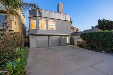 Exterior - 124 San Clemente Ave, Oxnard, CA 93035 photo 1 of 2