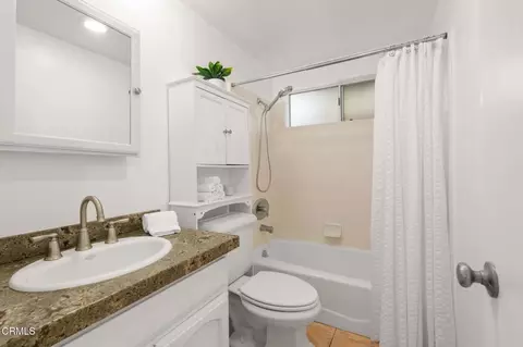 Bath - 124 San Clemente Ave, Oxnard, CA 93035 photo 6 of 6