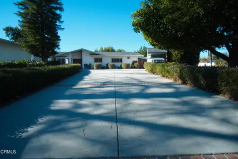 1781 El Monte Dr, Thousand Oaks, CA 91362