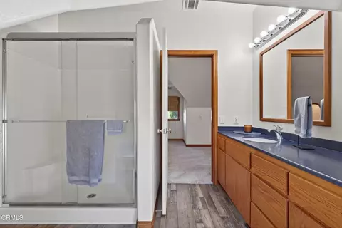 Bath - 1125 Spring St, Oak View, CA 93022 photo 10 of 11