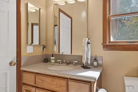 Bath - 1125 Spring St, Oak View, CA 93022 photo 11 of 11