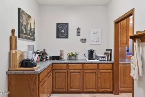 Kitchen - 1125 Spring St, Oak View, CA 93022 photo 6 of 6