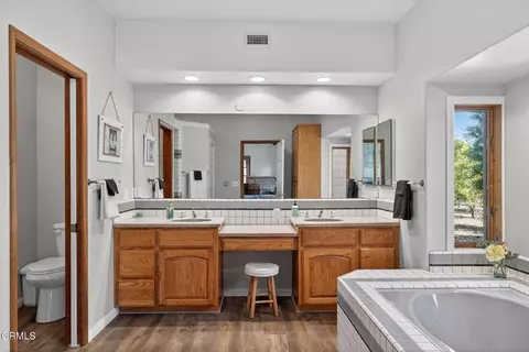 Bath - 1125 Spring St, Oak View, CA 93022 photo 1 of 11