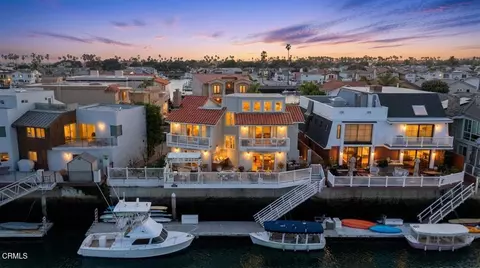 2350 Greencastle Ln, Oxnard, CA 93035