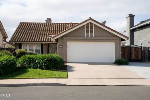 5340 Meadowbluff Ct, Camarillo, CA 93012