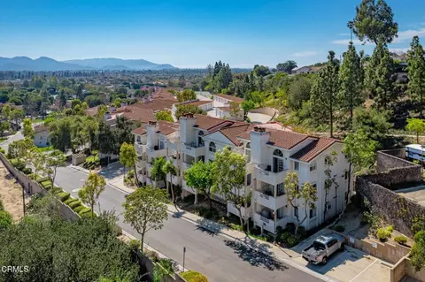 2803 Antonio Dr #204, Camarillo, CA 93010