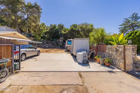 182 Mountain View St, Oak View, CA 93022 photo 2