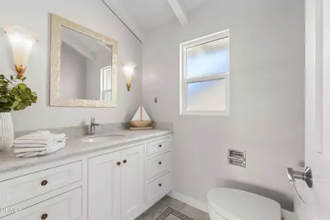 Bath - 5040 Island View St, Oxnard, CA 93035 photo 3 of 4