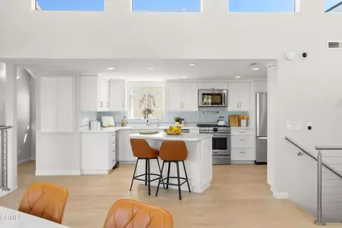 Kitchen - 5040 Island View St, Oxnard, CA 93035 photo 4 of 7