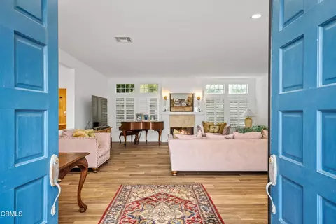 Entry Way - 2000 Peninsula Rd, Oxnard, CA 93035 photo 1 of 3