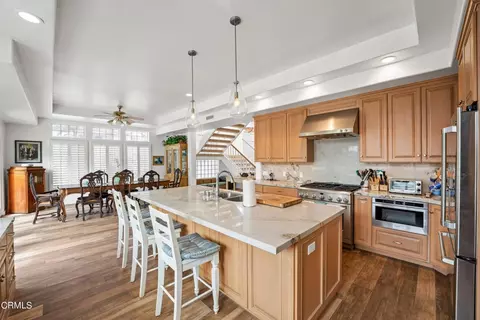Kitchen - 2000 Peninsula Rd, Oxnard, CA 93035 photo 4 of 5