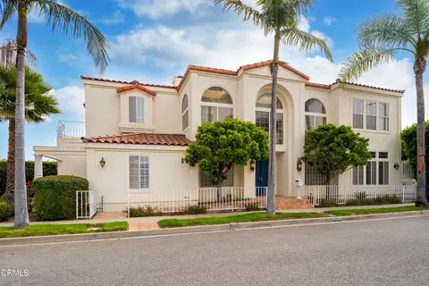 Exterior - 2000 Peninsula Rd, Oxnard, CA 93035 photo 5 of 5