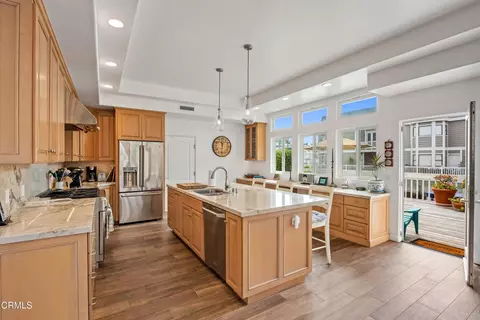 Kitchen - 2000 Peninsula Rd, Oxnard, CA 93035 photo 2 of 5