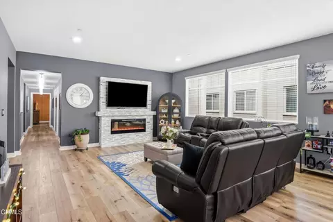 Entry Way - 2820 Wagon Wheel Rd #403, Oxnard, CA 93036 photo 4 of 6