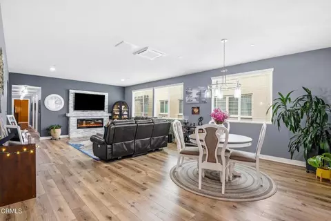 Entry Way - 2820 Wagon Wheel Rd #403, Oxnard, CA 93036 photo 5 of 6