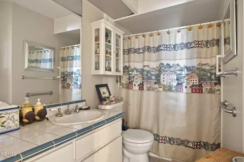 Bath - 2901 Peninsula Rd #333, Oxnard, CA 93035 photo 1 of 1