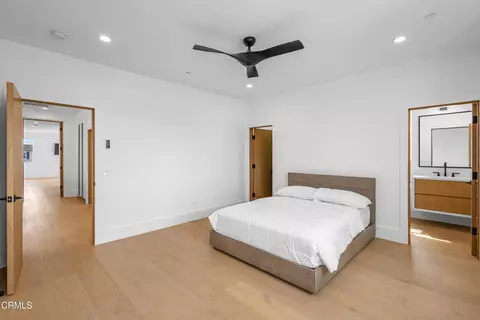Bedroom - 1520 Viewpoint Dr, Oxnard, CA 93035 photo 3 of 8