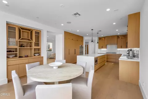 Dining - 1520 Viewpoint Dr, Oxnard, CA 93035 photo 1 of 2