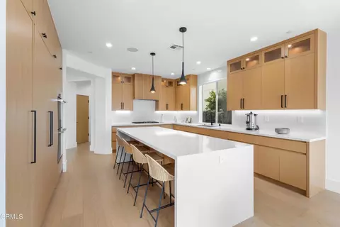 Kitchen - 1520 Viewpoint Dr, Oxnard, CA 93035 photo 4 of 4