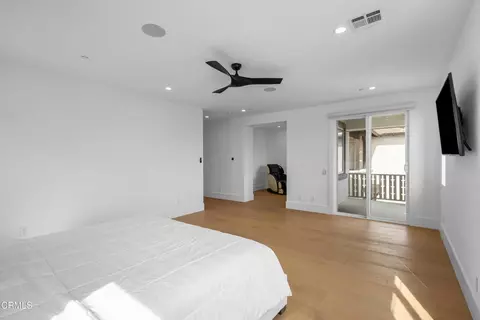 Bedroom - 1520 Viewpoint Dr, Oxnard, CA 93035 photo 8 of 8