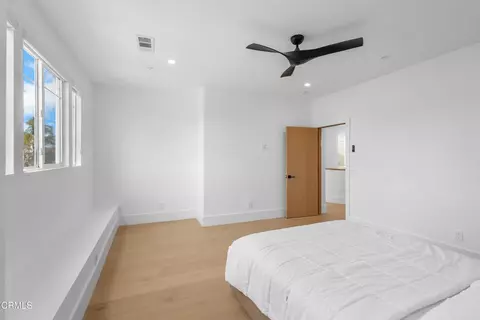 Bedroom - 1520 Viewpoint Dr, Oxnard, CA 93035 photo 4 of 8
