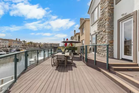 Exterior - 1520 Viewpoint Dr, Oxnard, CA 93035 photo 2 of 4