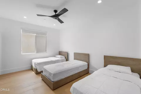 Bedroom - 1520 Viewpoint Dr, Oxnard, CA 93035 photo 5 of 8