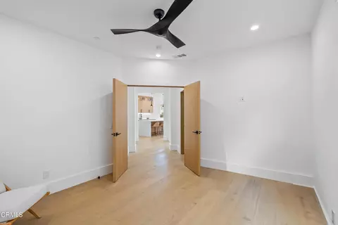 Bedroom - 1520 Viewpoint Dr, Oxnard, CA 93035 photo 2 of 8