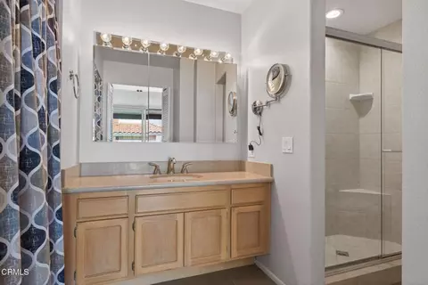 Bath - 2277 Martinique Ln, Oxnard, CA 93035 photo 1 of 4