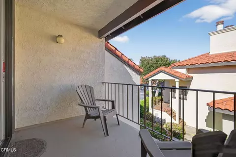 Exterior - 2277 Martinique Ln, Oxnard, CA 93035 photo 5 of 18
