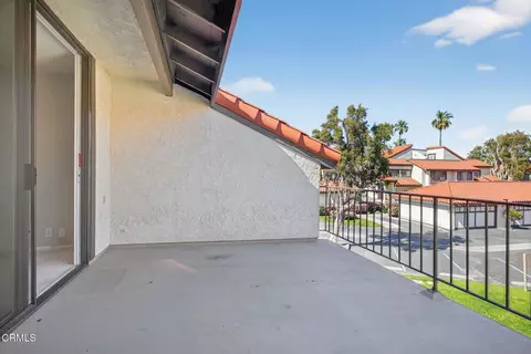 Exterior - 2277 Martinique Ln, Oxnard, CA 93035 photo 8 of 18