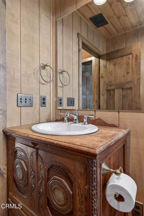 Bath - 117 Tujunga Ave, Oxnard, CA 93035 photo 7 of 7