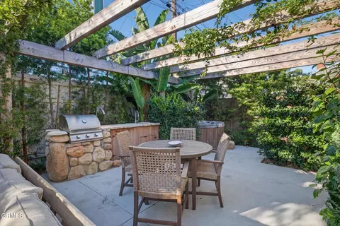 Exterior - 117 Tujunga Ave, Oxnard, CA 93035 photo 4 of 8