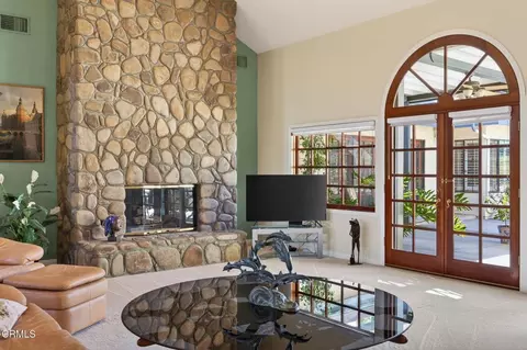 Living - 10995 Alto Ct, Oak View, CA 93022 photo 4 of 4