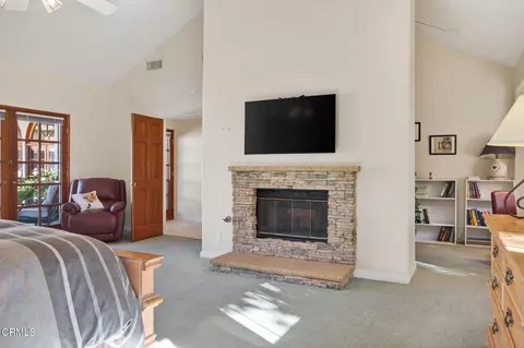 Bedroom - 10995 Alto Ct, Oak View, CA 93022 photo 2 of 3