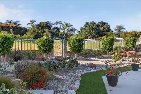 Exterior - 10995 Alto Ct, Oak View, CA 93022 photo 6 of 7