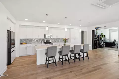 2800 Wagon Wheel Rd #304, Oxnard, CA 93036
